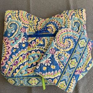 Vera Bradley Bucket Tote & Book Cover in Capri Melon